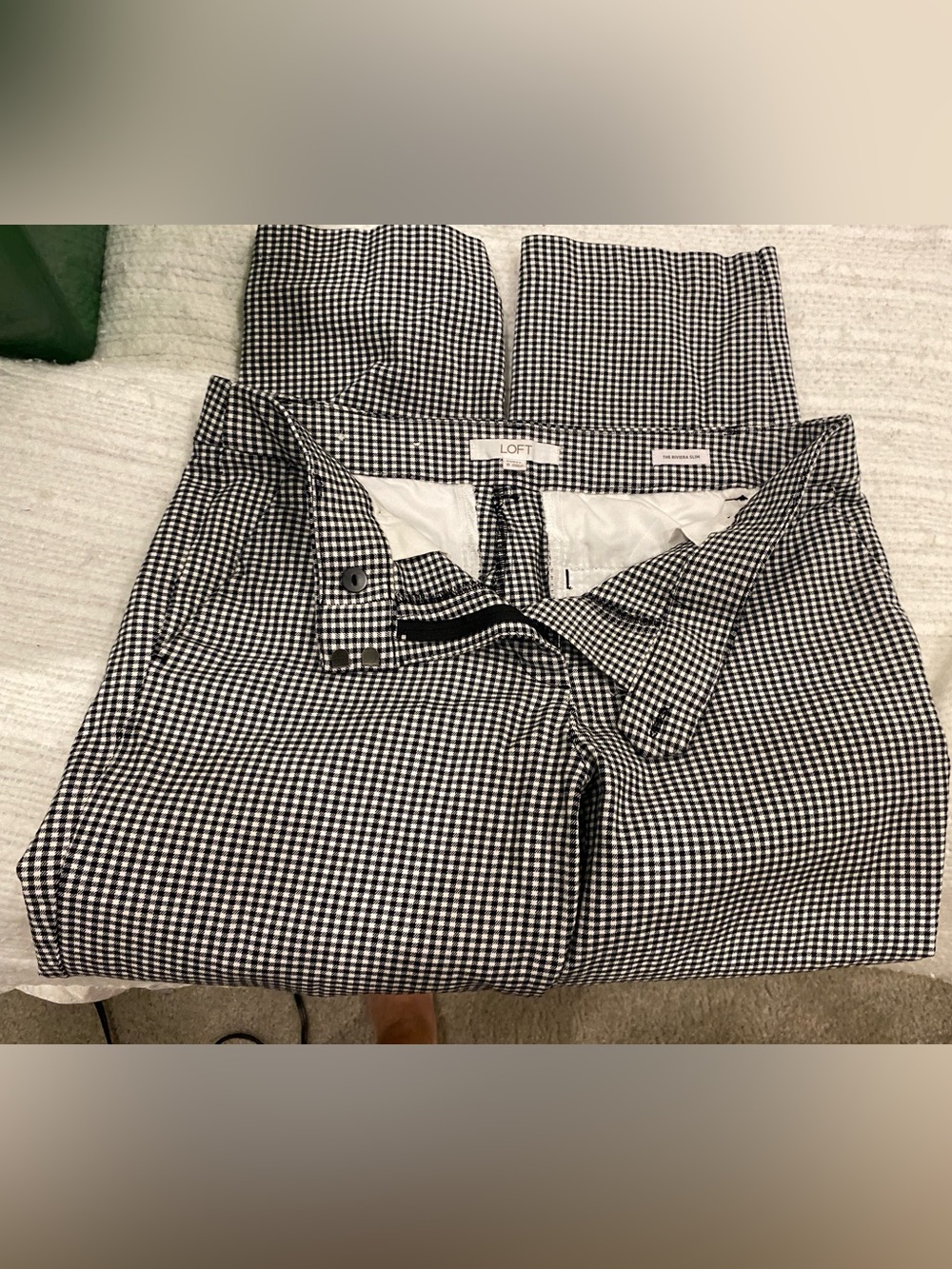 LOFT riviera slimBlack & White Gingham cropped pants size 8 curvy